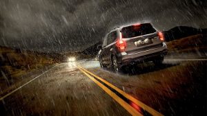 نکاتی که هنگام رانندگی در هوای بارانی باید رعایت کنید